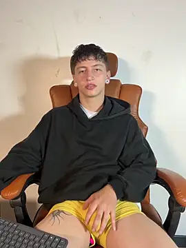 ARON LUXX online show from 18, 3, 2026