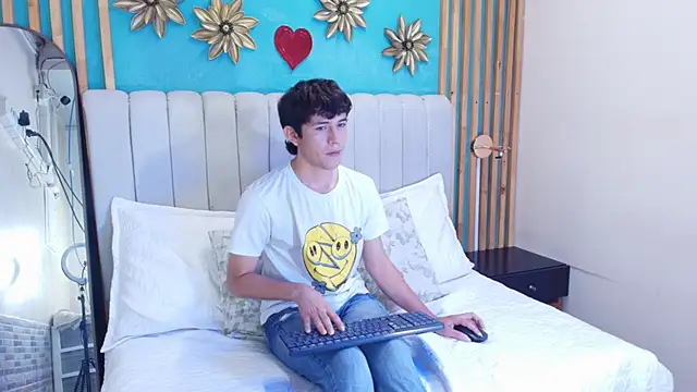 Christian Foxx online show from 8, 3, 2026