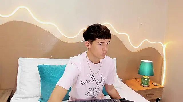 Christian Foxx online show from 24, 3, 2026