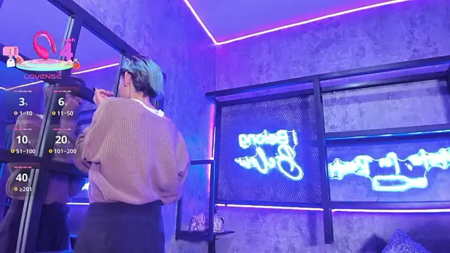 Snapshot of MiistressBlu chatting on 14, 2, 2026 MiistressBlu online show from 14, 2, 2026