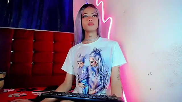 DahliaGill online show from 12, 5, 2026