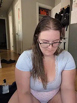 lillythotz online show from 2, 6, 2026