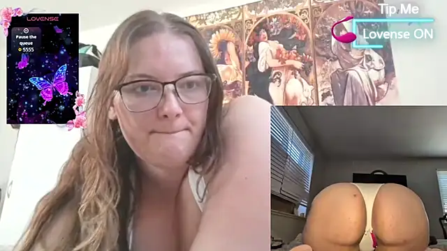 Snapshot of lillythotz chatting on 6, 4, 2026 lillythotz online show from 6, 4, 2026