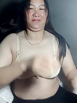 Snapshot of bongtuyet11 chatting on 5, 2, 2026 bongtuyet11 online show from 5, 2, 2026