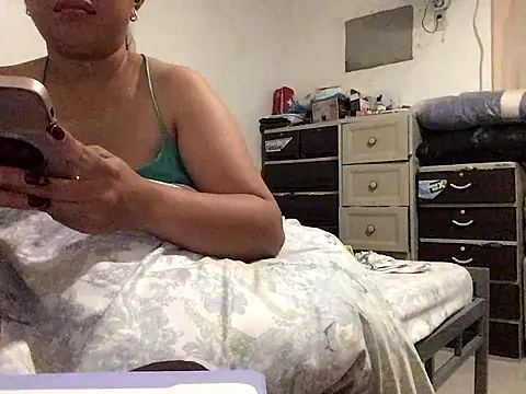 Snapshot of lady_candy85 chatting on 9, 2, 2026 lady candy85 online show from 9, 2, 2026