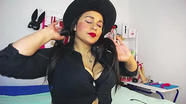 Snapshot of shannon_queen- chatting on 11, 2, 2026 shannon queen- online show from 11, 2, 2026