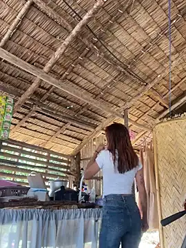 Briella Petite838 online show from 15, 4, 2026