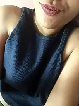 Snapshot of komalsharma99 chatting on 14, 5, 2026 komalsharma99 online show from 14, 5, 2026