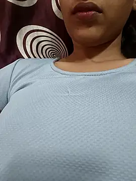 Snapshot of komalsharma99 chatting on 7, 5, 2026 komalsharma99 online show from 7, 5, 2026