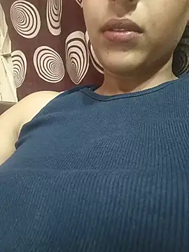 Snapshot of komalsharma99 chatting on 4, 6, 2026 komalsharma99 online show from 4, 6, 2026