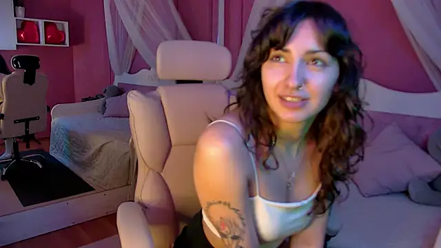 AngelaCox online show from 13, 5, 2026