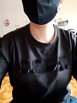 LiilyZi online show from 9, 4, 2026