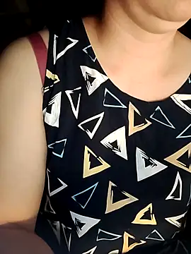 LiilyZi online show from 23, 3, 2026