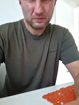 Tommyzzzzzz online show from 31, 7, 2026