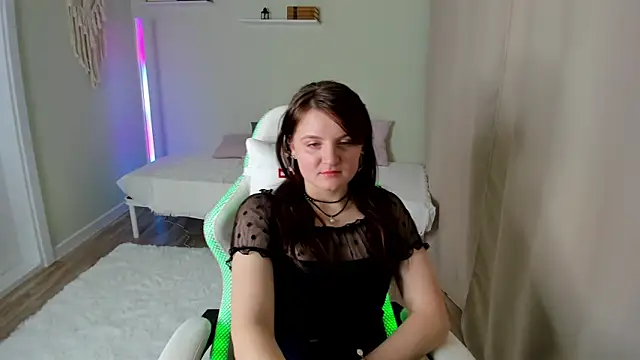 Snapshot of Maria_Rogers chatting on 7, 2, 2026 Maria Rogers online show from 7, 2, 2026