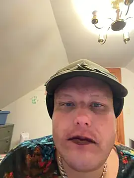 Snapshot of RaeganV chatting on 14, 3, 2026 RaeganV online show from 14, 3, 2026