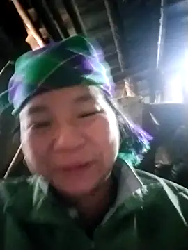 Snapshot of Erika--006 chatting on 5, 2, 2026 Erika--006 online show from 5, 2, 2026