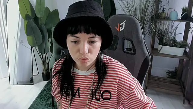 NeoGeisha online show from 15, 7, 2026