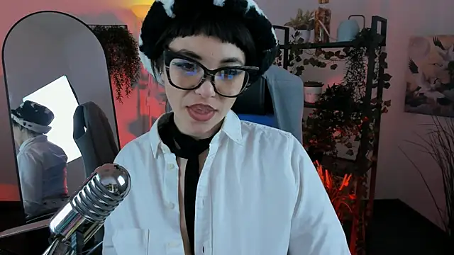 NeoGeisha online show from 11, 5, 2026