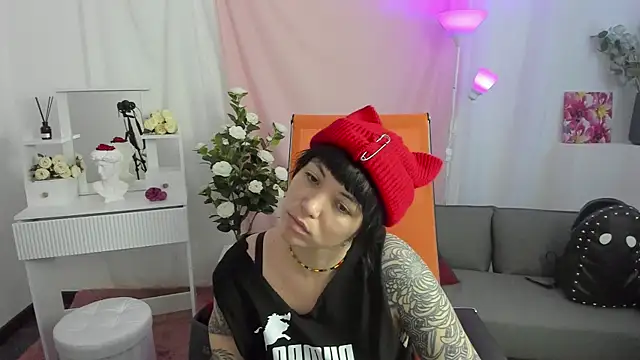 NeoGeisha online show from 16, 4, 2026