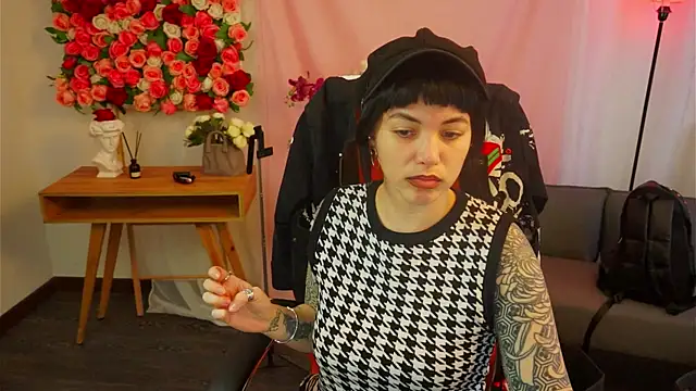 NeoGeisha online show from 8, 4, 2026