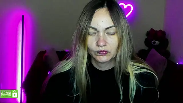 Snapshot of BlondMikey22 chatting on 10, 2, 2026 BlondMikey22 online show from 10, 2, 2026