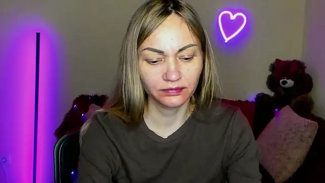 Snapshot of BlondMikey22 chatting on 26, 4, 2026 BlondMikey22 online show from 26, 4, 2026