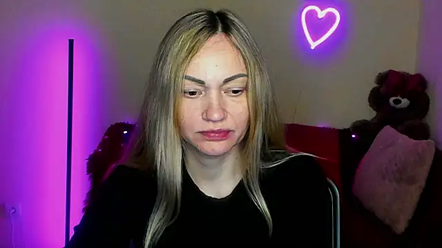 BlondMikey22 online show from 10, 4, 2026