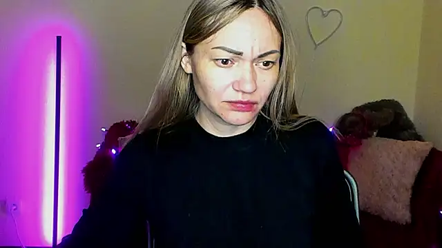 Snapshot of BlondMikey22 chatting on 23, 4, 2026 BlondMikey22 online show from 23, 4, 2026