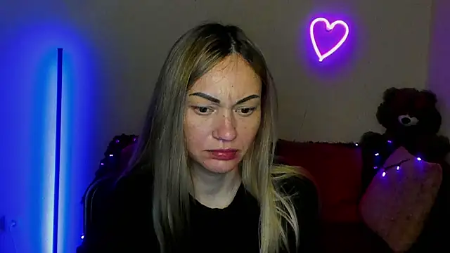 Snapshot of BlondMikey22 chatting on 16, 5, 2026 BlondMikey22 online show from 16, 5, 2026