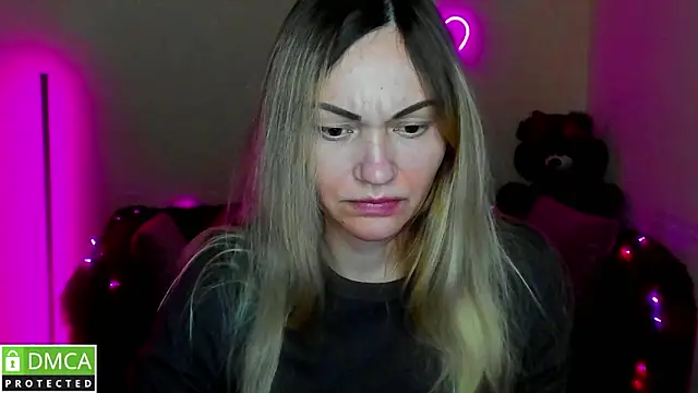 Snapshot of BlondMikey22 chatting on 22, 2, 2026 BlondMikey22 online show from 22, 2, 2026