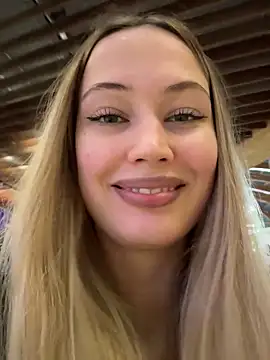 Snapshot of blonde_exe chatting on 11, 2, 2026 blonde exe online show from 11, 2, 2026