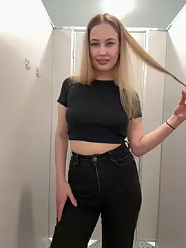 Snapshot of blonde_exe chatting on 10, 2, 2026 blonde exe online show from 10, 2, 2026