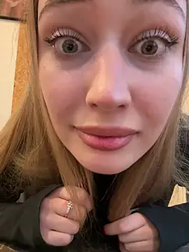 blonde exe online show from 25, 3, 2026