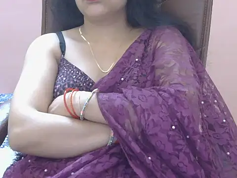 Cute Sheetal online show from 4, 4, 2026