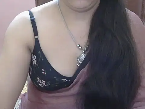 Cute Sheetal online show from 31, 5, 2026