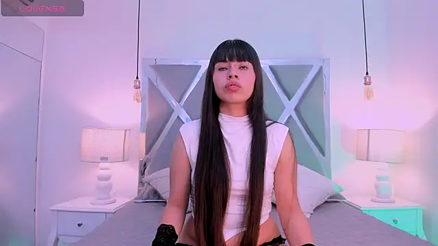 Raven Luxx online show from 15, 5, 2026