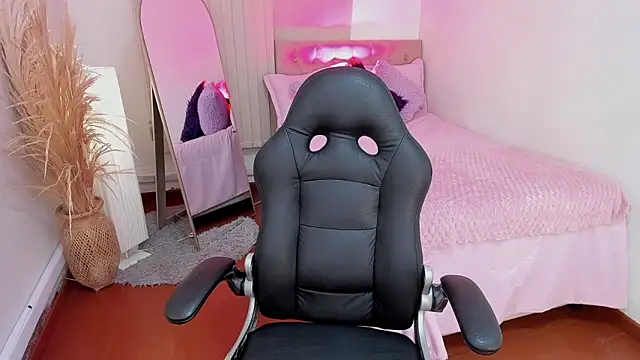 Nahemot sadish online show from 1, 3, 2026