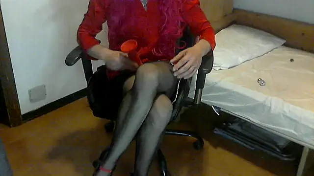 LASCHIAVA6TV72 online show from 4, 2, 2026