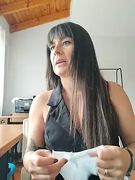 Lyonette reading1 online show from 2, 6, 2026