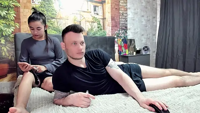  littleangie  online show from 8, 5, 2026