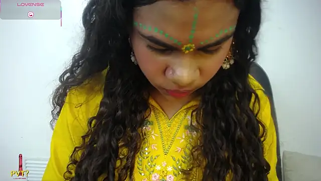 yaazhinii online show from 20, 5, 2026
