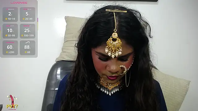 yaazhinii online show from 23, 4, 2026