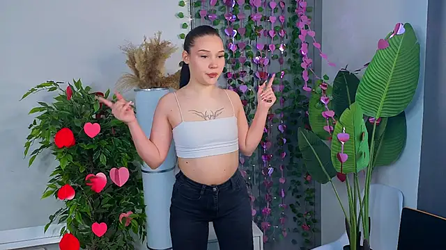 Snapshot of RoxannRunk chatting on 18, 2, 2026 RoxannRunk online show from 18, 2, 2026