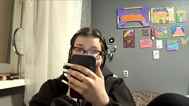 AngelLune online show from 10, 2, 2026