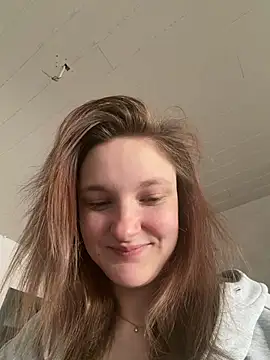 ViviLuu online show from 24, 3, 2026