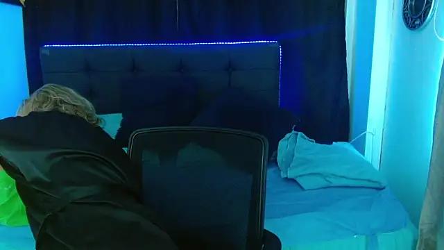 andreea xx online show from 10, 2, 2026