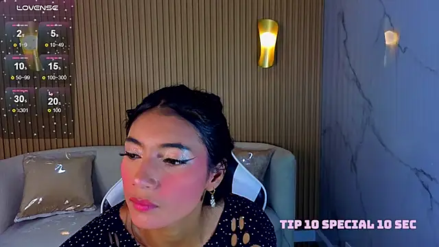 Snapshot of Perla_Moon_Tx chatting on 21, 2, 2026 Perla Moon Tx online show from 21, 2, 2026