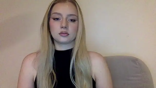 Snapshot of MayaWetDream chatting on 15, 2, 2026 MayaWetDream online show from 15, 2, 2026