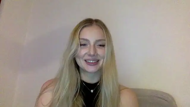 Snapshot of MayaWetDream chatting on 12, 2, 2026 MayaWetDream online show from 12, 2, 2026